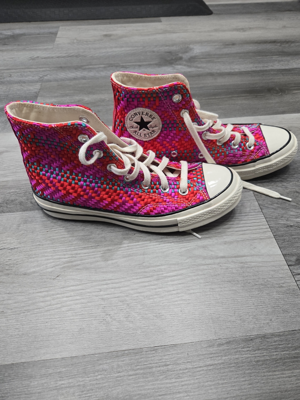 Converse Chuck Taylor All Star Womens 7.5,Mens 5.5 - Picture 2 of 8
